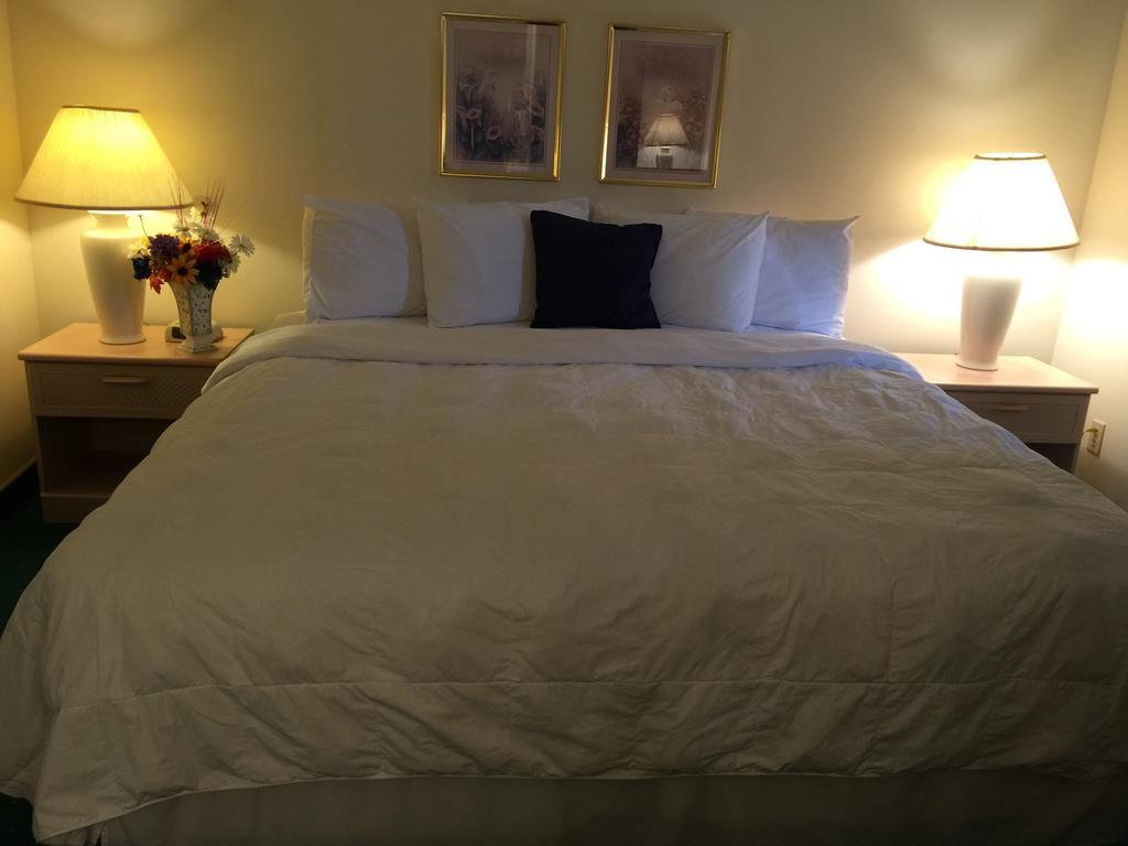 Americas Best Value Inn & Suites - Bluffton Exteriör bild