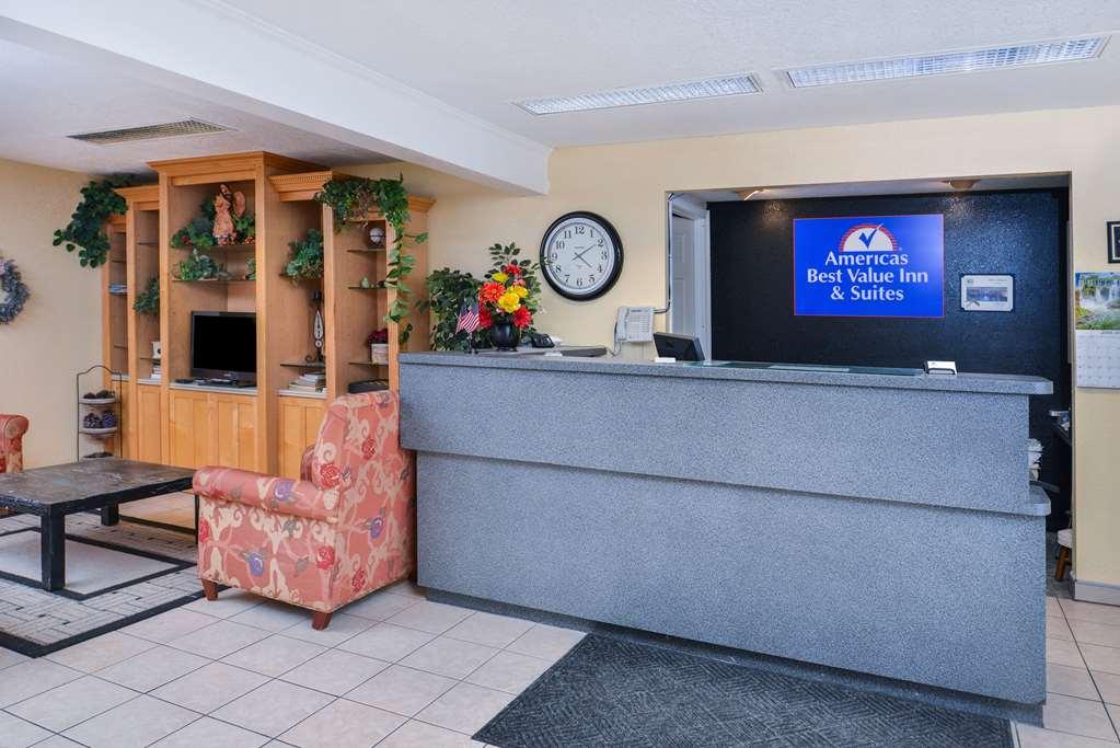 Americas Best Value Inn & Suites - Bluffton Inreriör bild