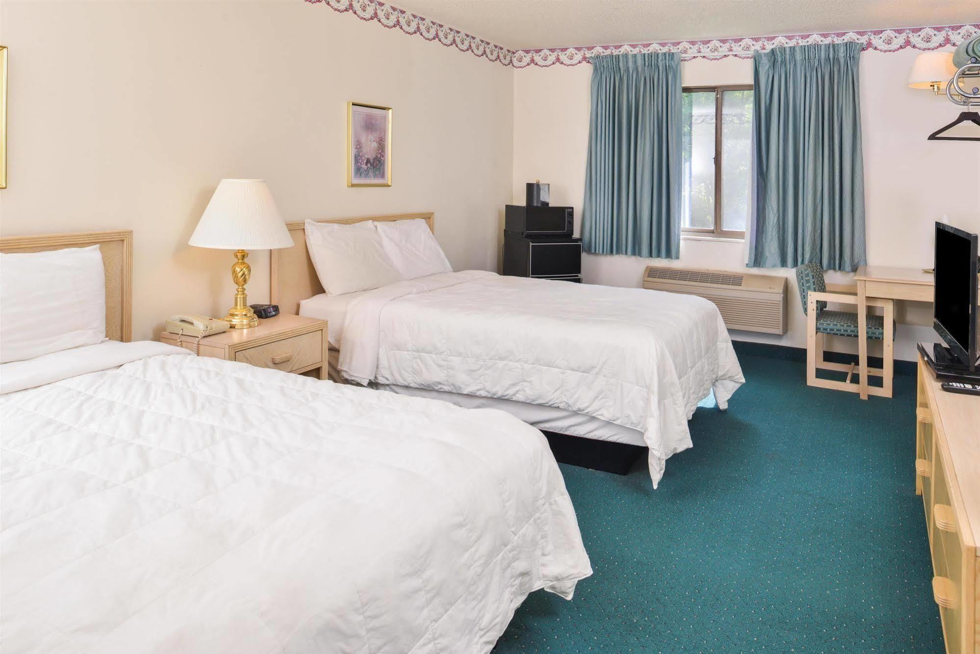 Americas Best Value Inn & Suites - Bluffton Exteriör bild